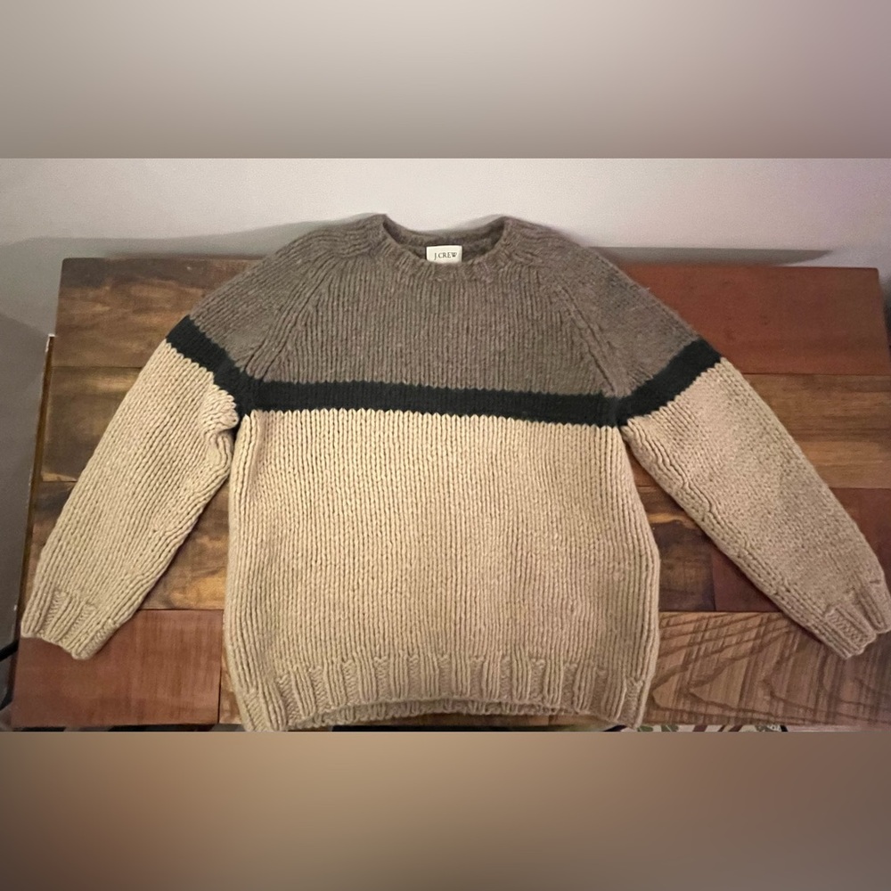 J Crew men’s 100% wool men’s hand knit sweater size XS